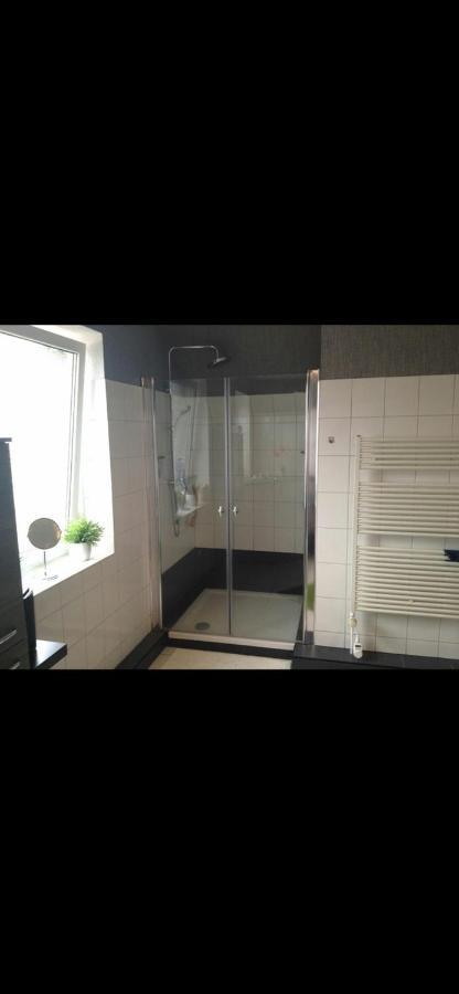 Apartment 160Qm 5 Schlafzimmer 1 Wohnzimmer Terrasse Und Balkon Wilhelmshaven Extérieur photo