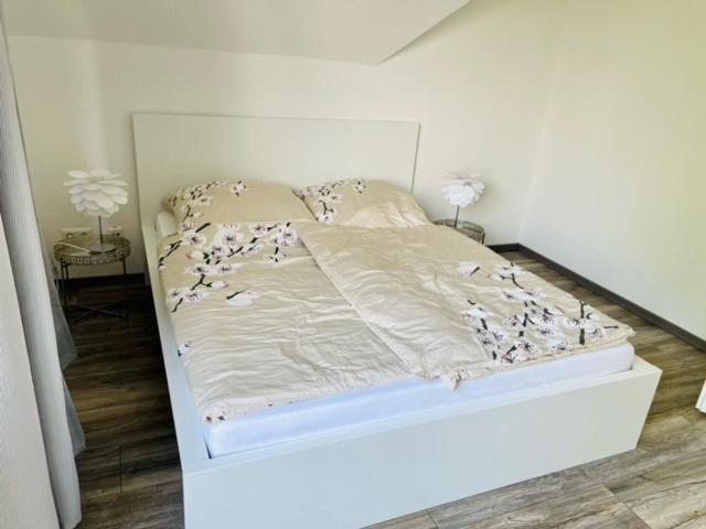 Apartment 160Qm 5 Schlafzimmer 1 Wohnzimmer Terrasse Und Balkon Wilhelmshaven Extérieur photo